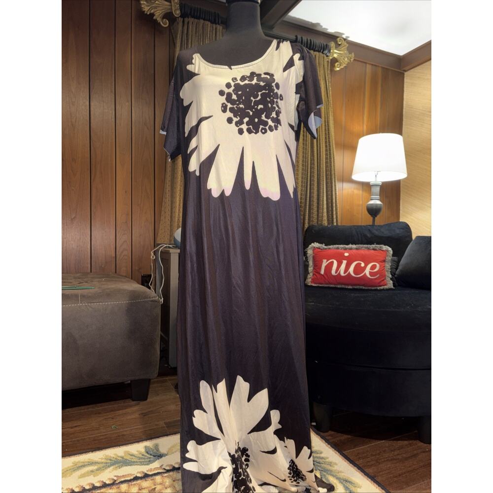 Misslook Xl Dress Black With Flowers 1H
